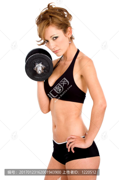 女孩做freeweights