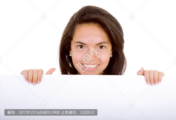 女孩面帶微笑的微笑