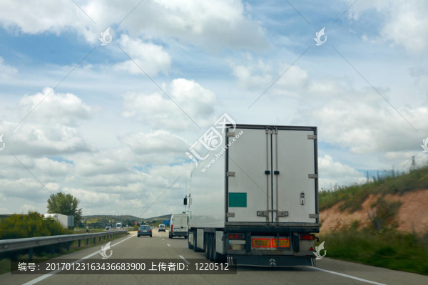 送貨車