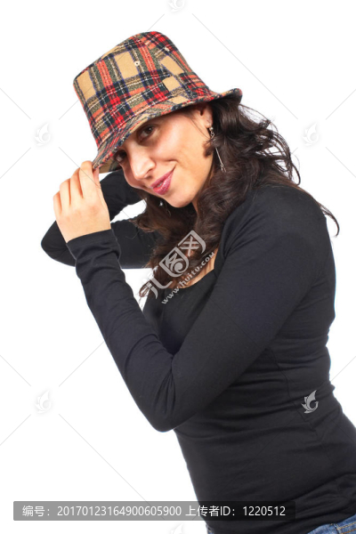 帶帽子的快樂(lè)休閑女人