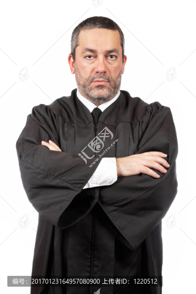 嚴重的男性法官