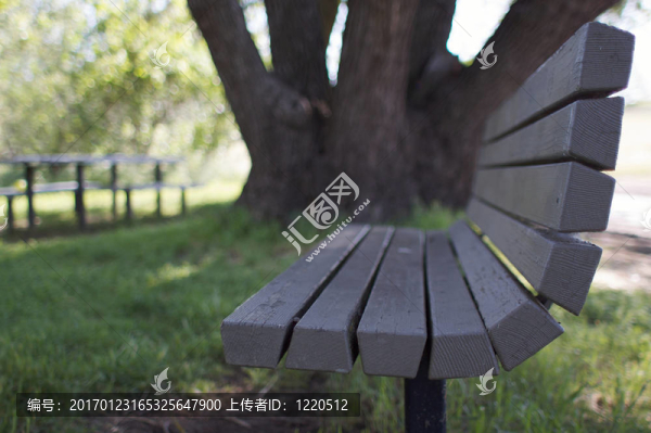 美國(guó)河公園長(zhǎng)椅5-匯圖網(wǎng) www.fosd68.com 美國(guó)河公園長(zhǎng)椅5