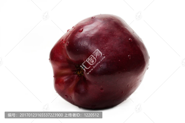 在露珠紅蘋(píng)果