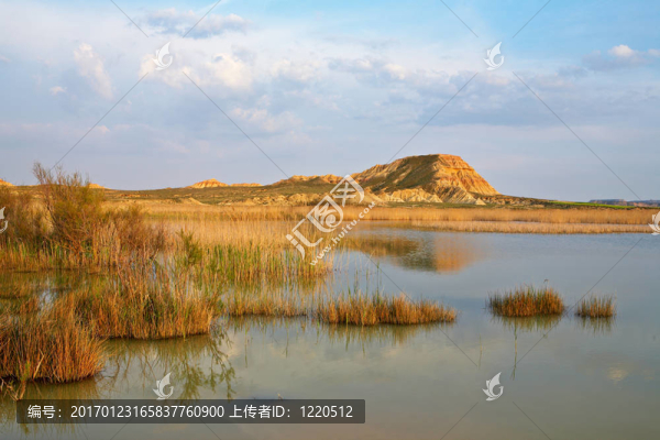 Hill和湖