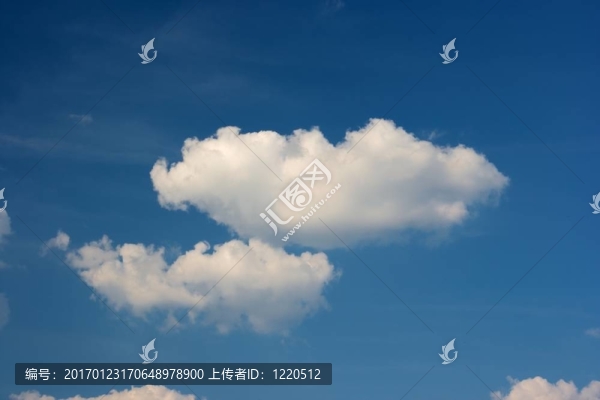 云
