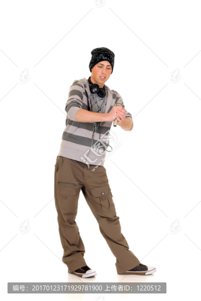 英俊嘻哈少年
