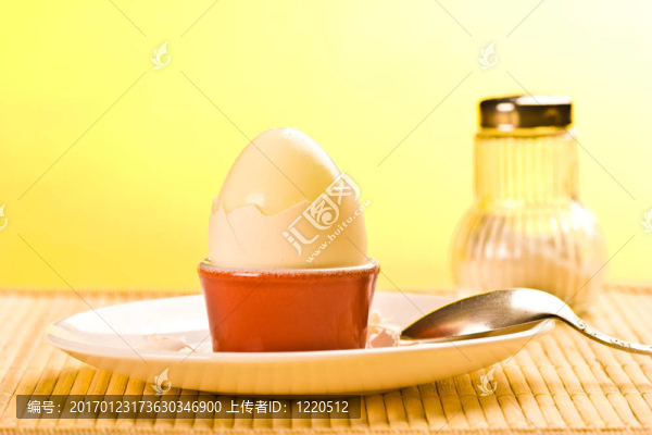 煮雞蛋-匯圖網(wǎng) www.fosd68.com 煮雞蛋