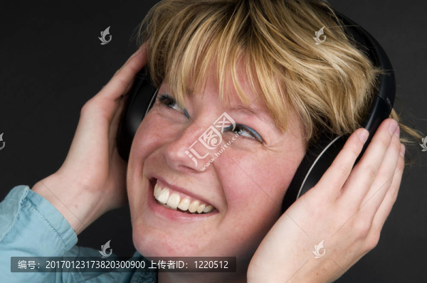聽音樂