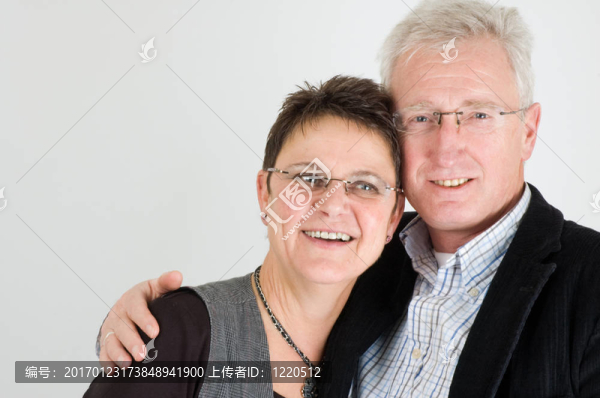 幸福的老夫妻