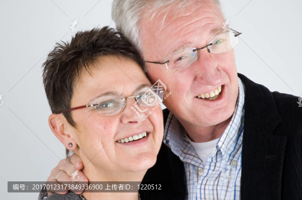 幸福的老夫妻