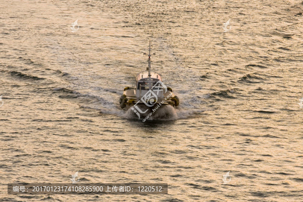 海水拉犁