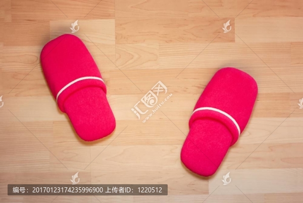 拖鞋