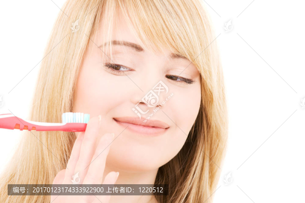 帶牙刷的快樂女孩