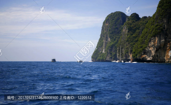 披披勒島