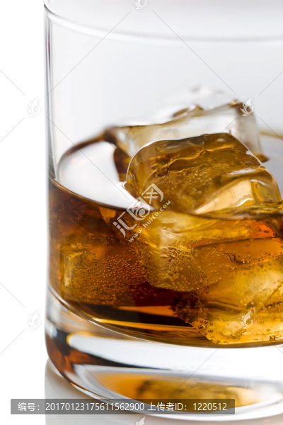 威士忌酒杯