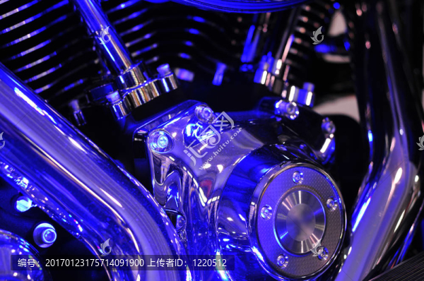 摩托車發(fā)動(dòng)機(jī)的布魯斯