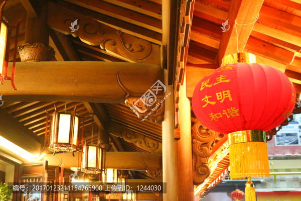 城隍廟喜慶的春節(jié)