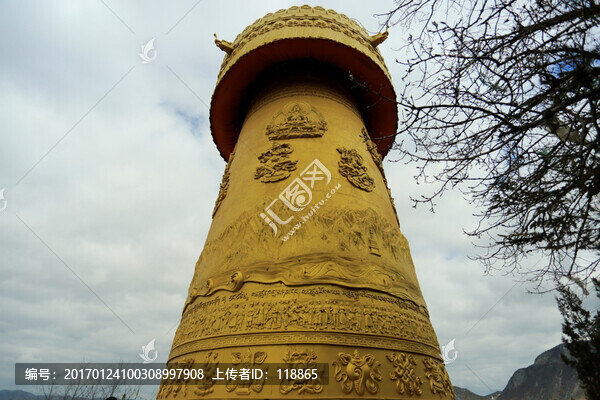 龜山寺,龜山大佛寺,轉(zhuǎn)經(jīng)筒