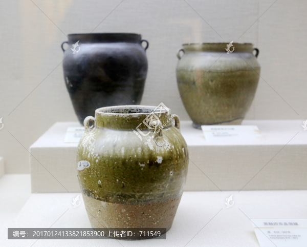 黃釉四系直領(lǐng)罐,唐