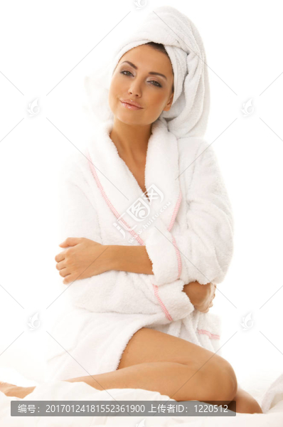 黑發(fā)美人-匯圖網(wǎng) www.fosd68.com 黑發(fā)美人