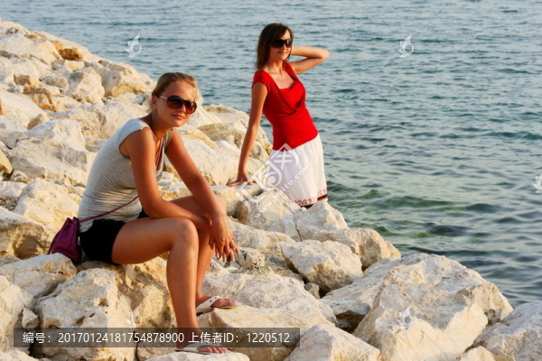 女人-匯圖網(wǎng) www.fosd68.com 女人