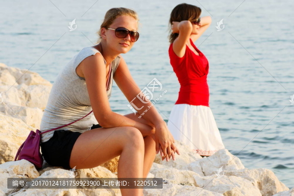 女人