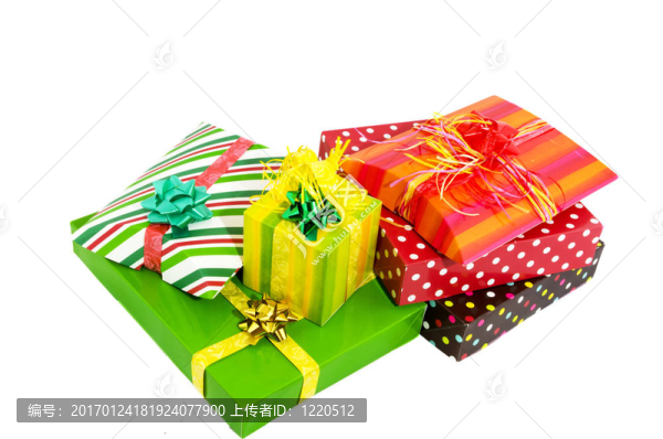 許多豪華的禮物