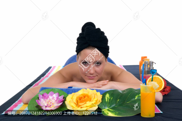 婦女；水療中心