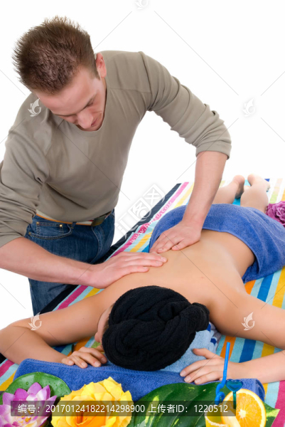 耦合；水療中心；按摩