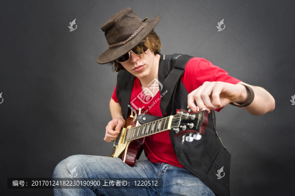 吉他調(diào)音器