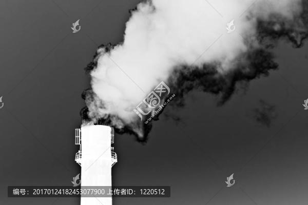 從管道中抽的煙。倒立