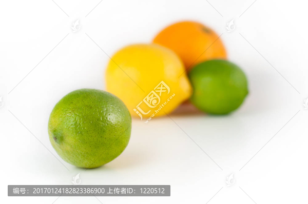 其他柑橘前面的石灰