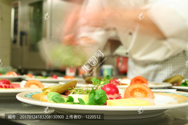 廚師準(zhǔn)備健康食品-匯圖網(wǎng) www.fosd68.com 廚師準(zhǔn)備健康食品