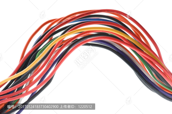 白色背景色電纜