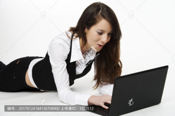 微笑的女孩