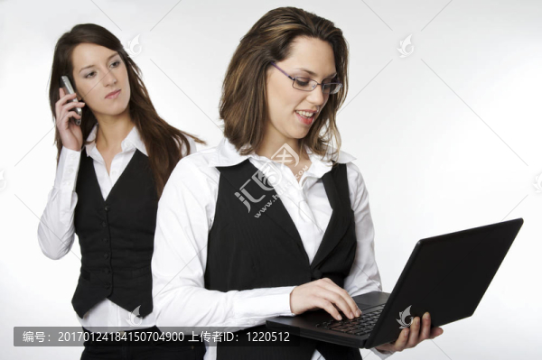 兩個漂亮的女人