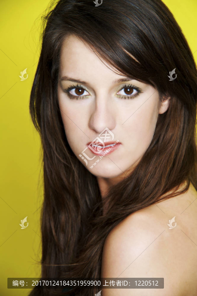 年輕、性感的女人