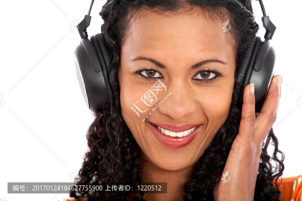 休閑女人欣賞音樂-匯圖網(wǎng) www.fosd68.com 休閑女人欣賞音樂