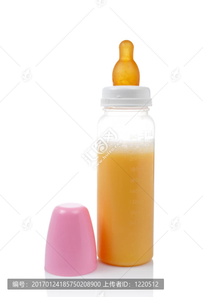 嬰兒牛奶瓶
