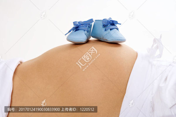 藍(lán)色的鞋子