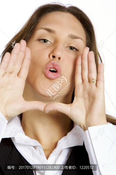 接吻的女孩-匯圖網(wǎng) www.fosd68.com 接吻的女孩