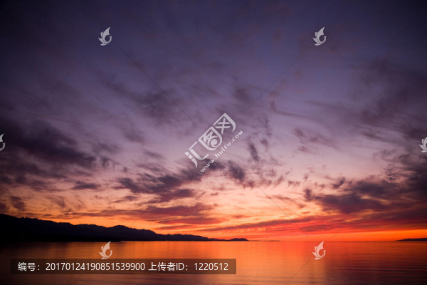 胡安·德富卡海峽的日落