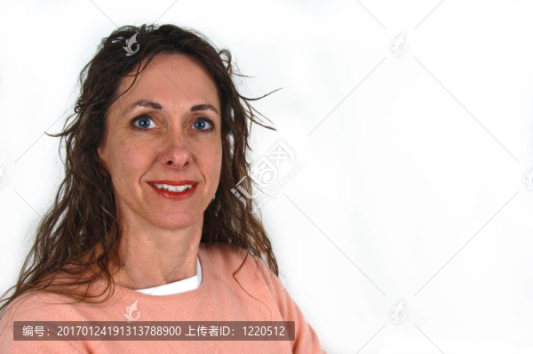 迷人的中年婦女。