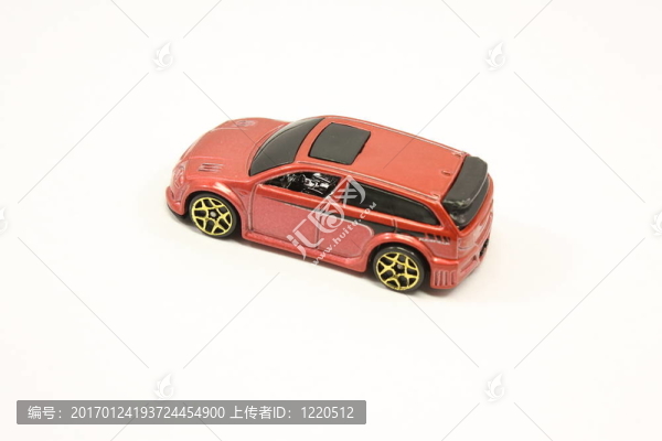 紅色的玩具車