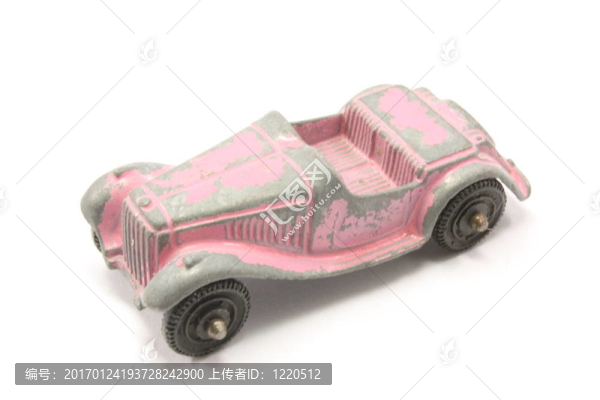 復古粉紅玩具車。