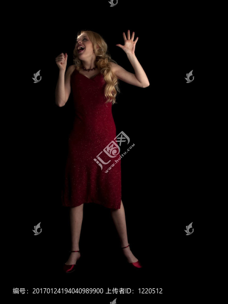 熱的金發(fā)美女唱歌