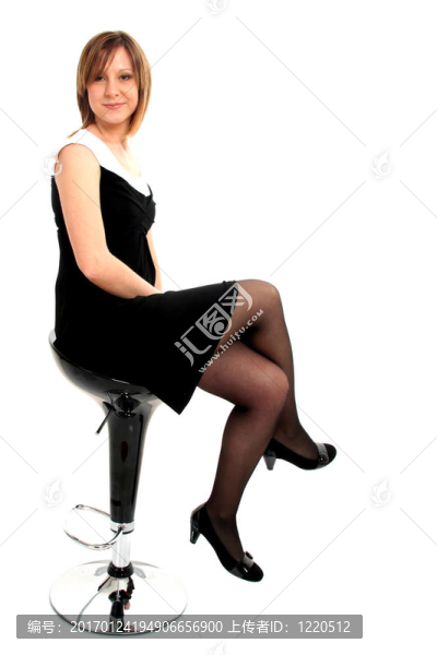 坐著的女士