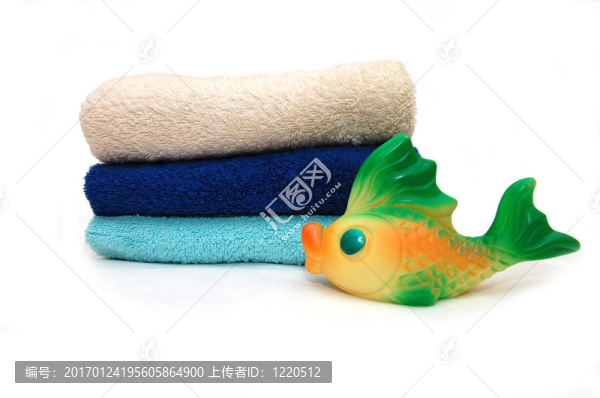 帶玩具魚的組合式彩色毛巾