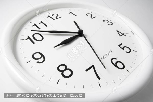 墻上的時(shí)鐘
