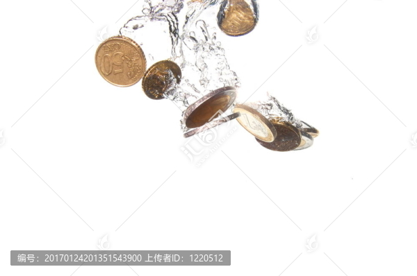 硬幣在水-匯圖網(wǎng) www.fosd68.com 硬幣在水